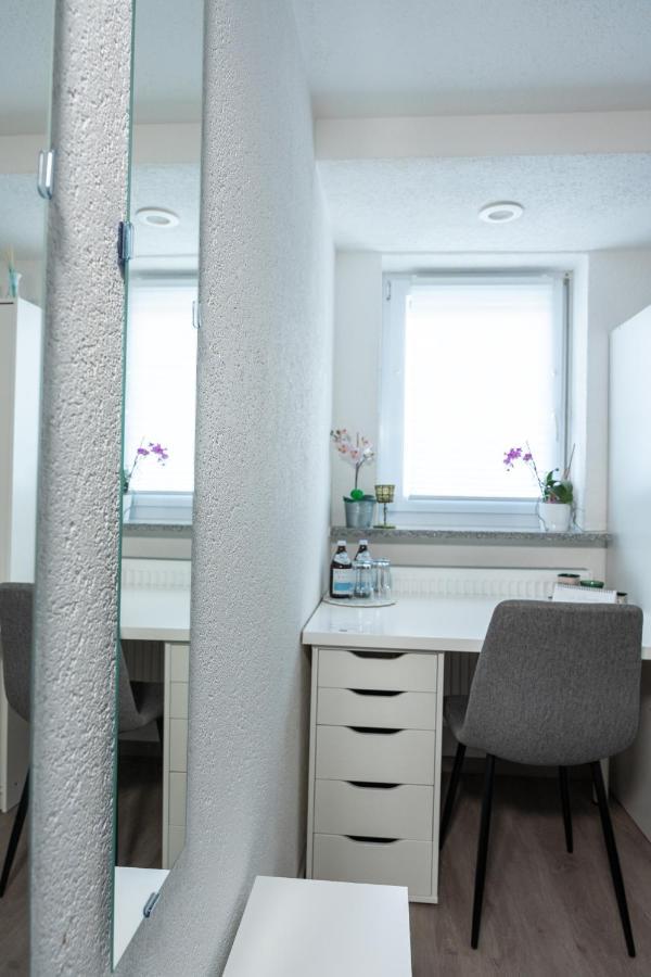 #1 Modernes Zimmer Mit Pool Und Garten メミンゲン エクステリア 写真