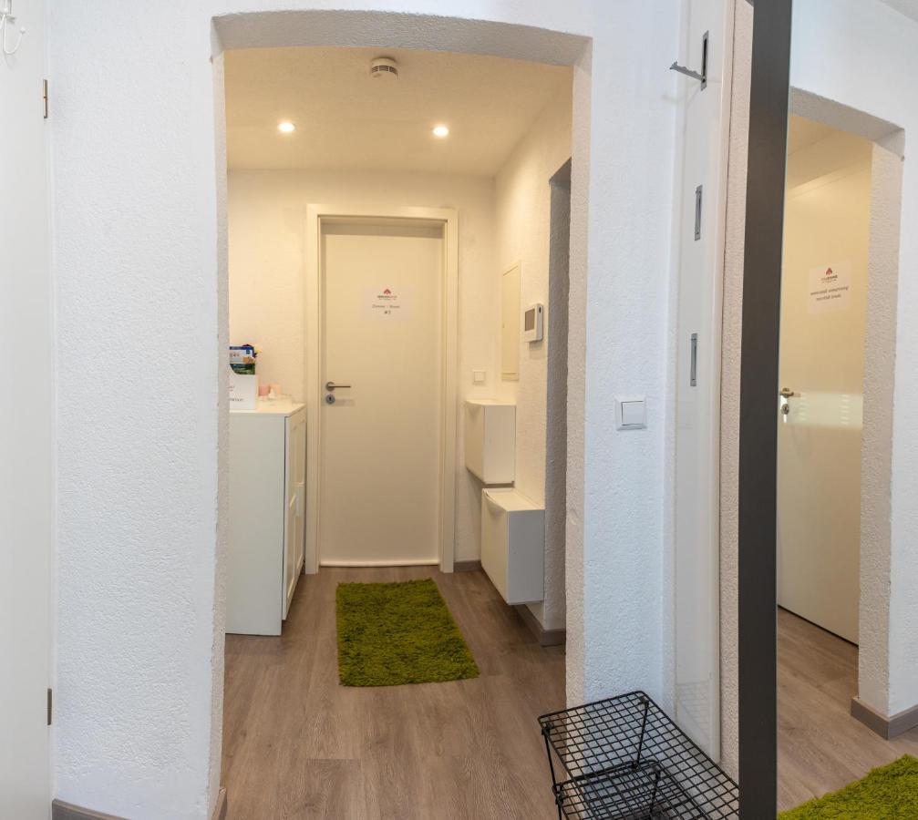 #1 Modernes Zimmer Mit Pool Und Garten メミンゲン エクステリア 写真