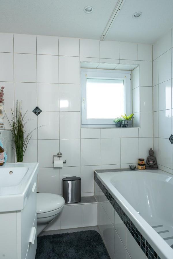 #1 Modernes Zimmer Mit Pool Und Garten メミンゲン エクステリア 写真