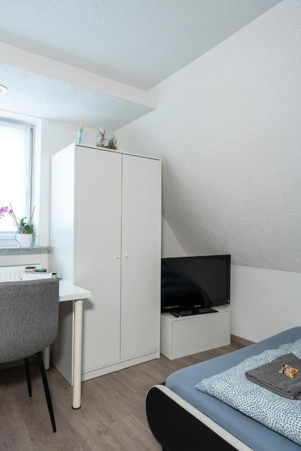#1 Modernes Zimmer Mit Pool Und Garten メミンゲン エクステリア 写真